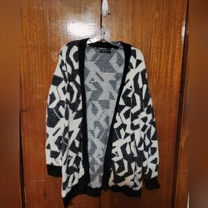 Lane Bryant Black and White Geometric Cardigan